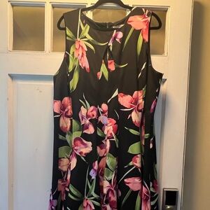 Size 22 pleated midi dress